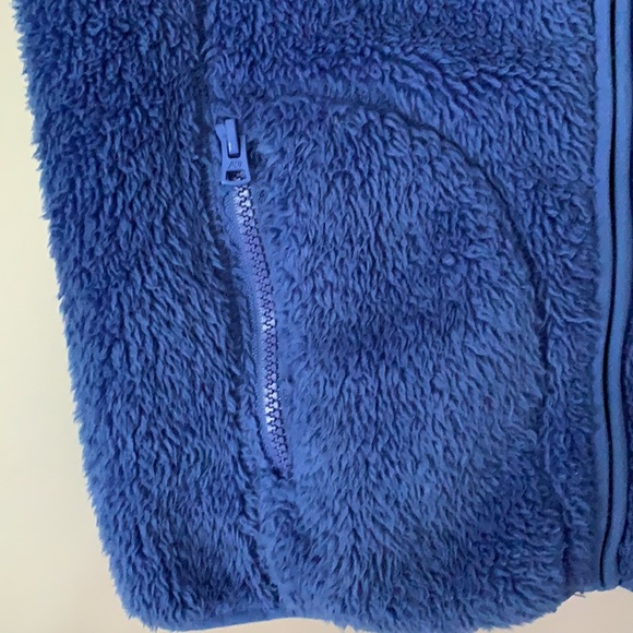 Aeropostale Faux Fur Vest - Picture 3 of 5